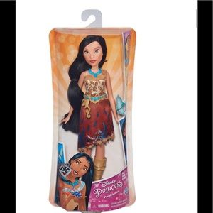 Disney Princess Royal shimmer Pocahontas Doll